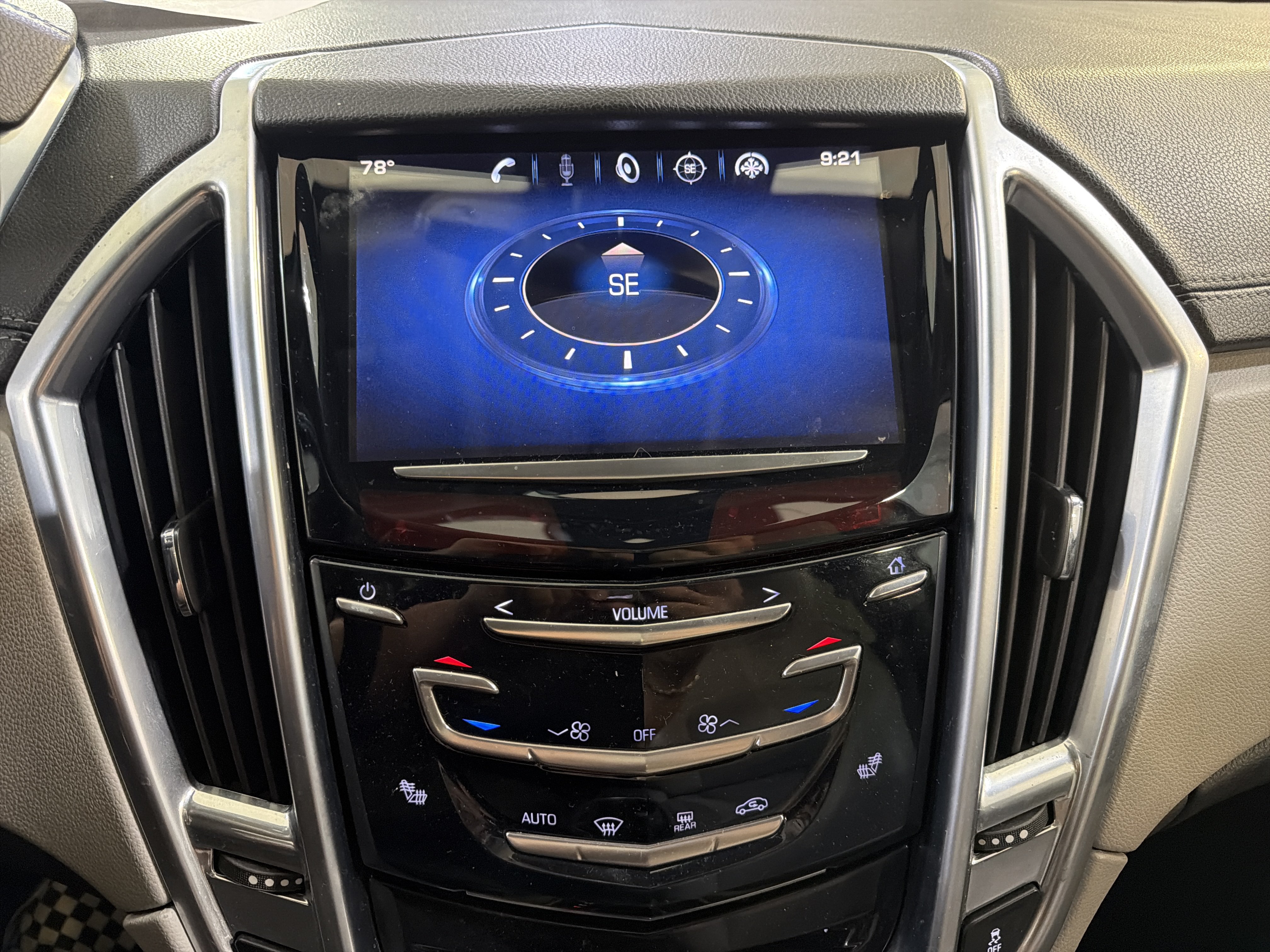 Used 2014 Cadillac SRX Luxury w/ Driver Awareness Package FWD image 20