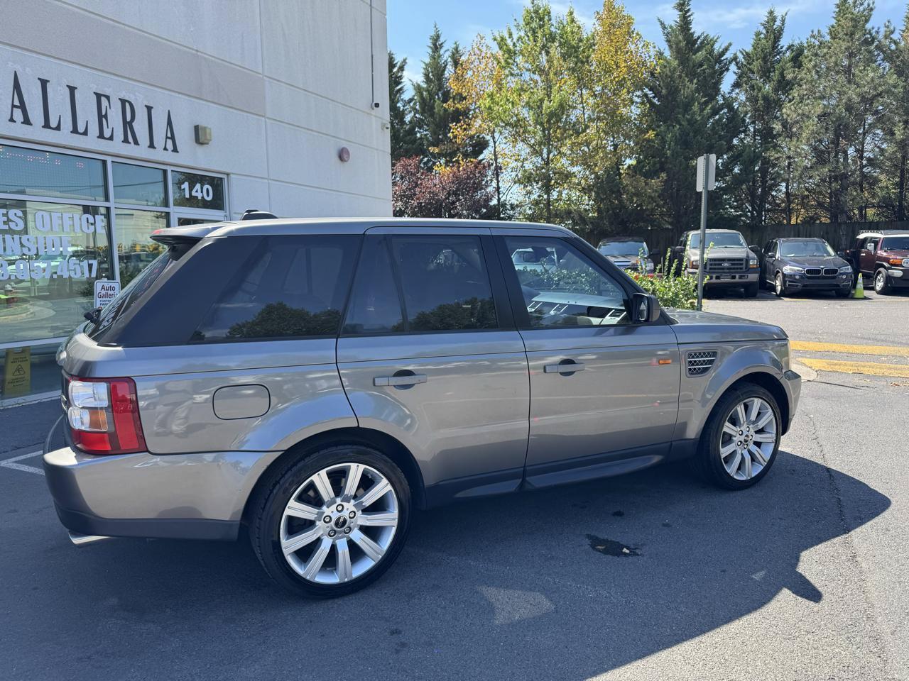 Used 2008 Land Rover Range Rover Sport Supercharged AWD/4WD image 3