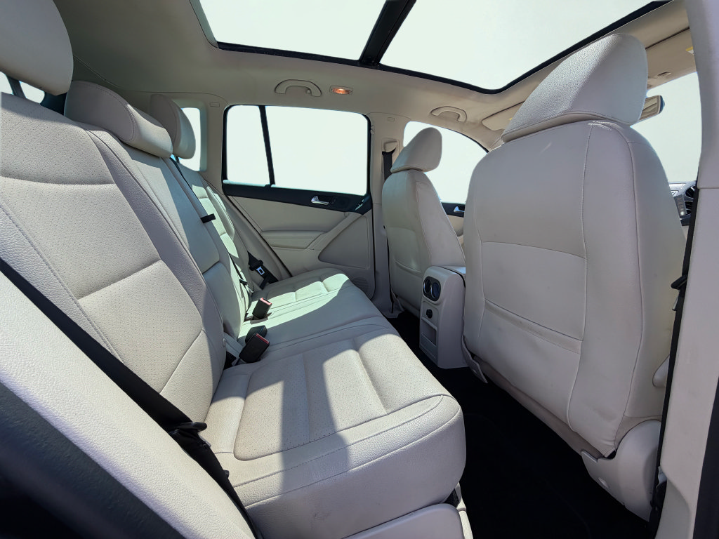 Used 2017 Volkswagen Tiguan Wolfsburg Edition FWD image 35