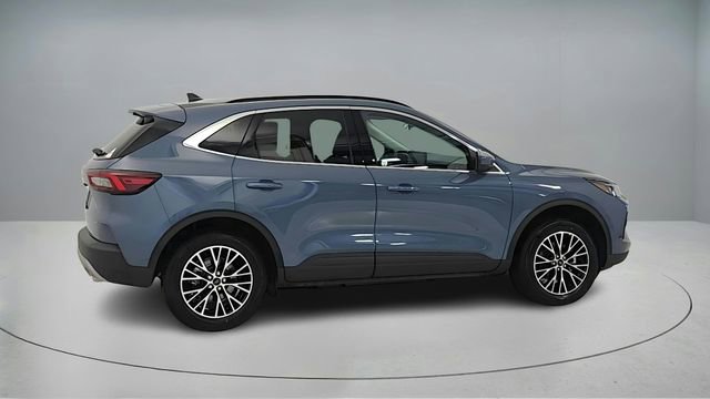 New 2026 Ford Escape SE w/ PHEV Premium Package image 8