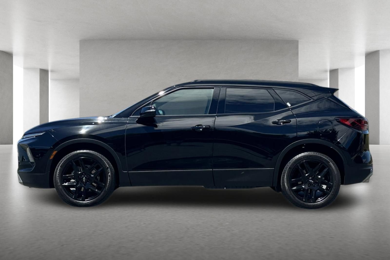 Used 2023 Chevrolet Blazer LT AWD/4WD image 7