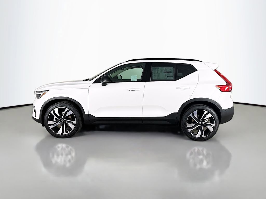New 2026 Volvo XC40 B5 Ultra w/ Climate Package image 4
