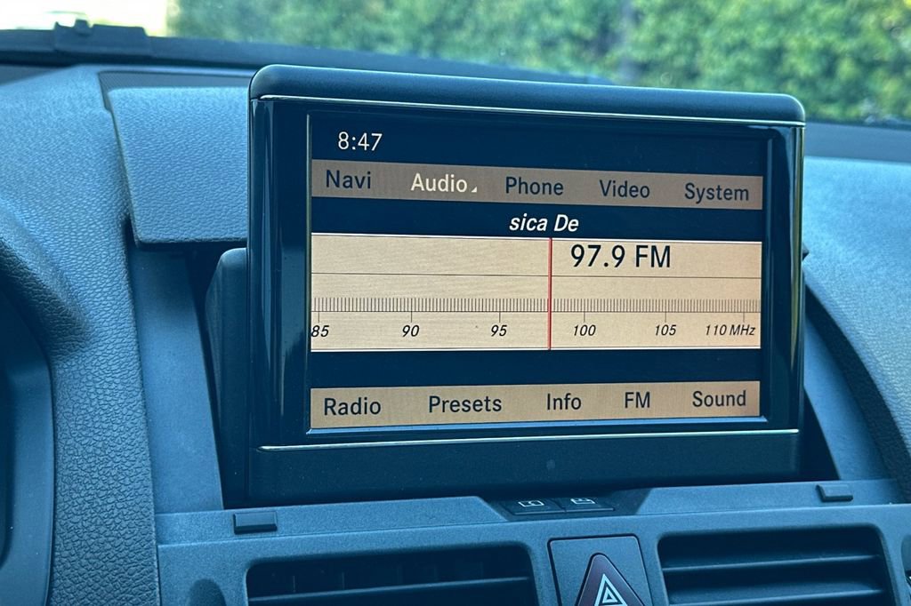 Used 2011 Mercedes-Benz C 300 Sedan image 17