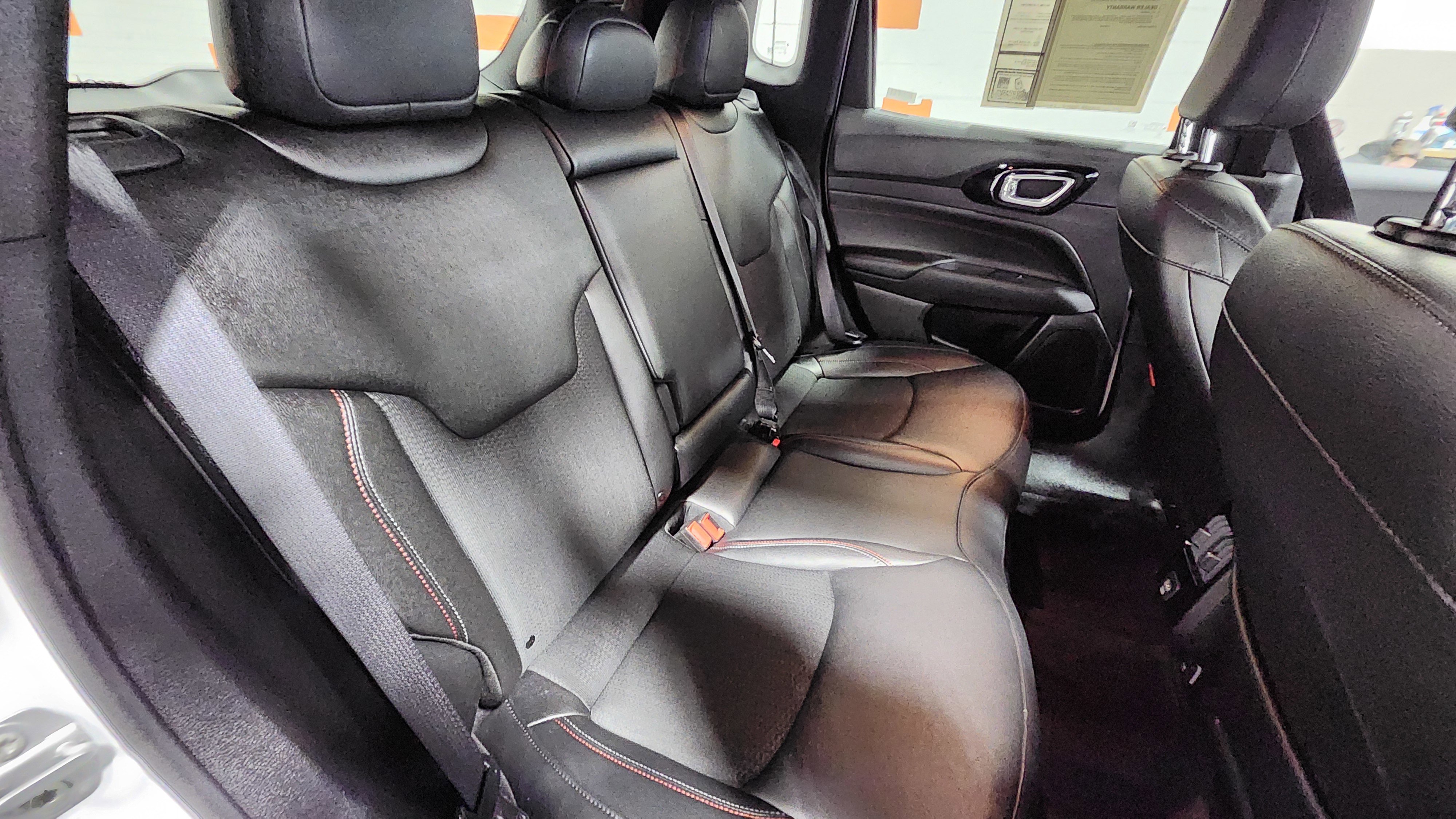 Used 2025 Jeep Compass Trailhawk image 21