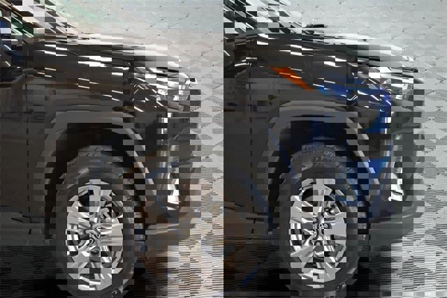 Used 2025 Toyota RAV4 XLE w/ Convenience Package image 13