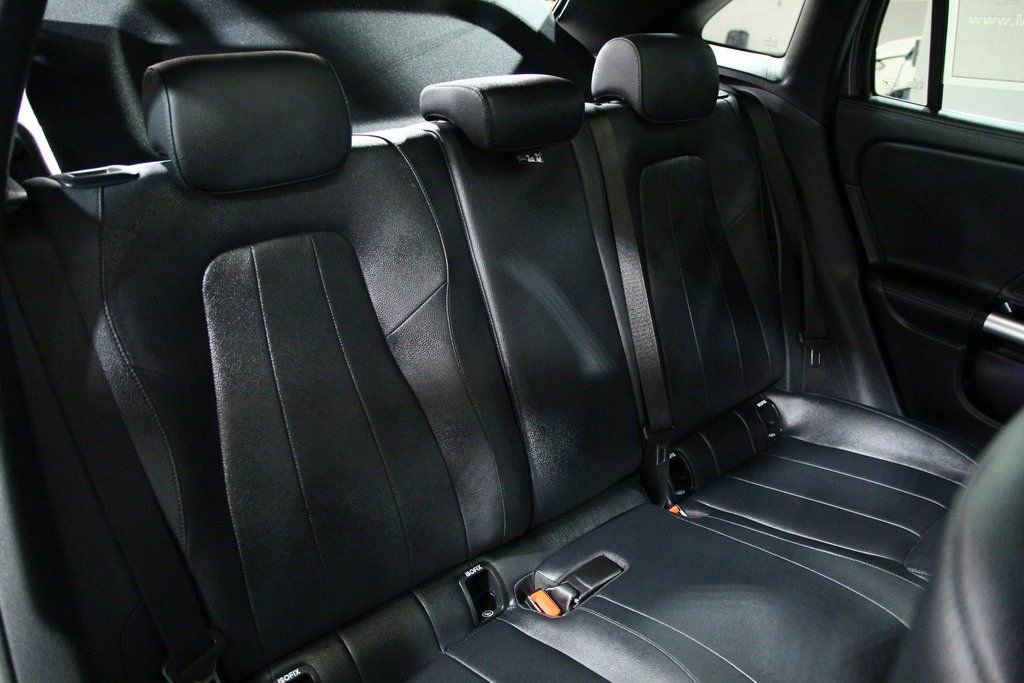 Certified 2025 Mercedes-Benz GLA 250 4MATIC image 27