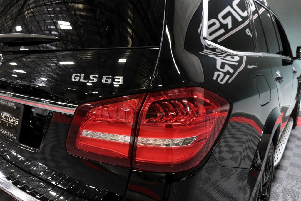 Used 2018 Mercedes-Benz GLS 63 AMG 4MATIC w/ Accessory Chrome Package image 8