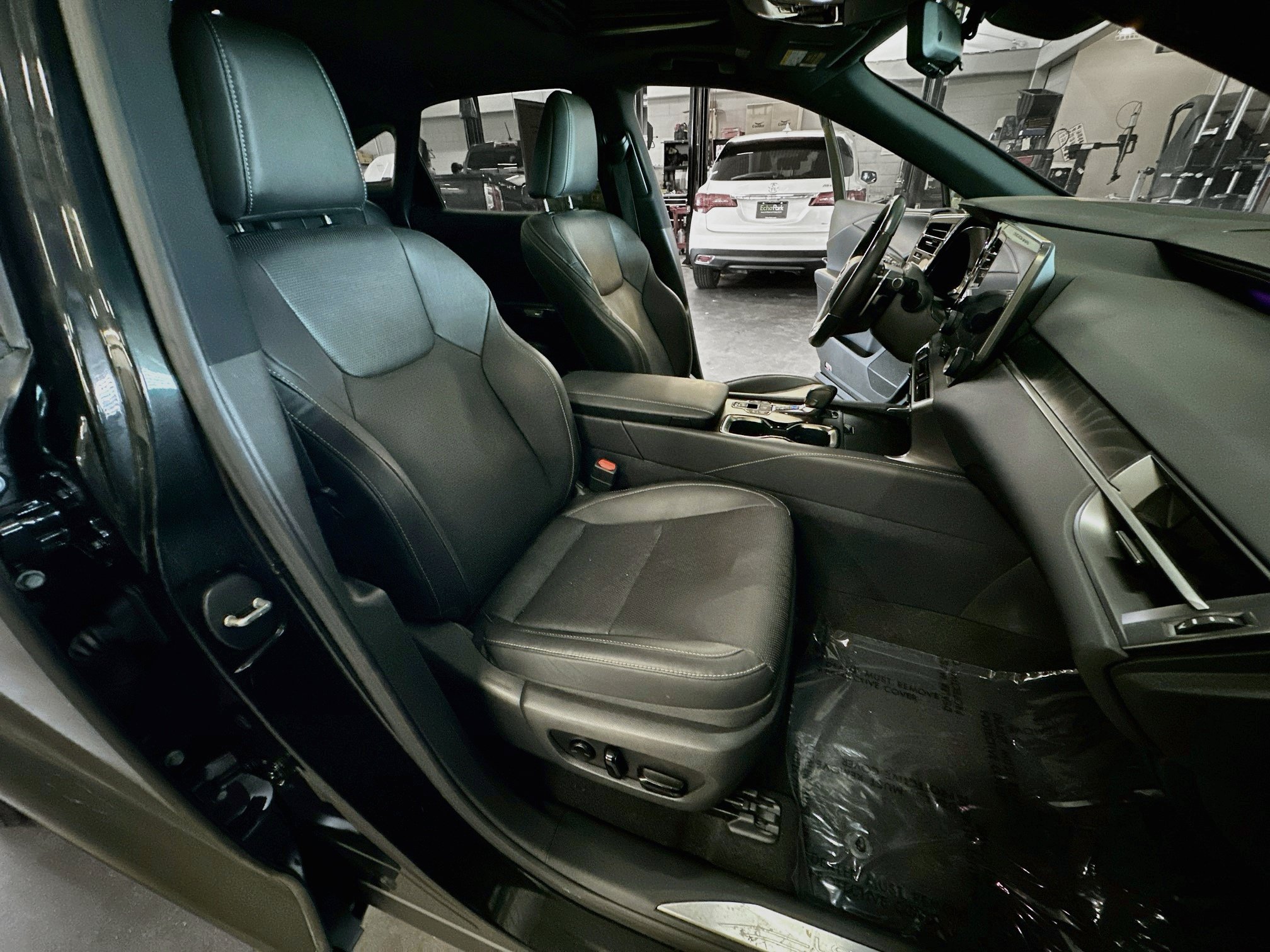 Used 2023 Lexus RX 350 Premium Plus w/ Cold Area Package AWD/4WD image 31