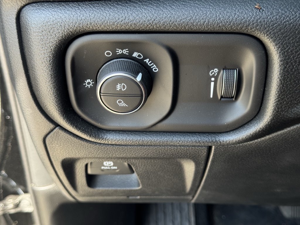 Used 2026 RAM 1500 Express RWD image 21