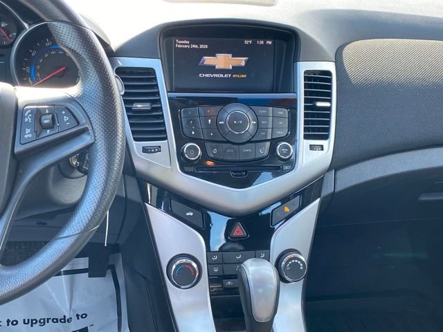 Used 2015 Chevrolet Cruze LT image 8