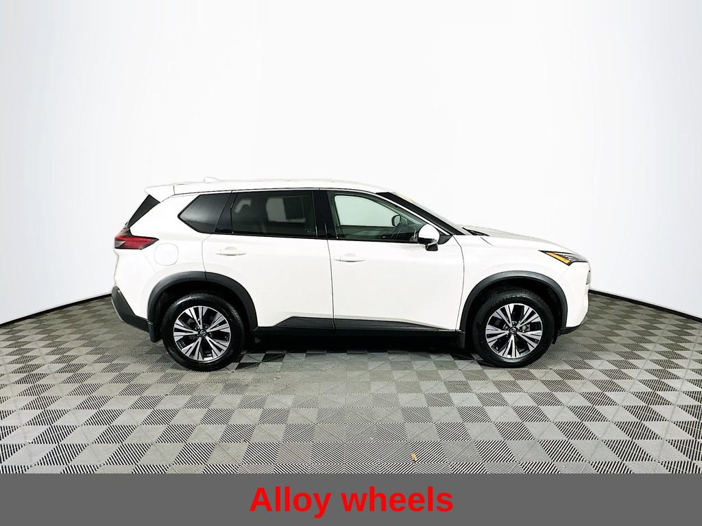 Used 2021 Nissan Rogue SV image 12
