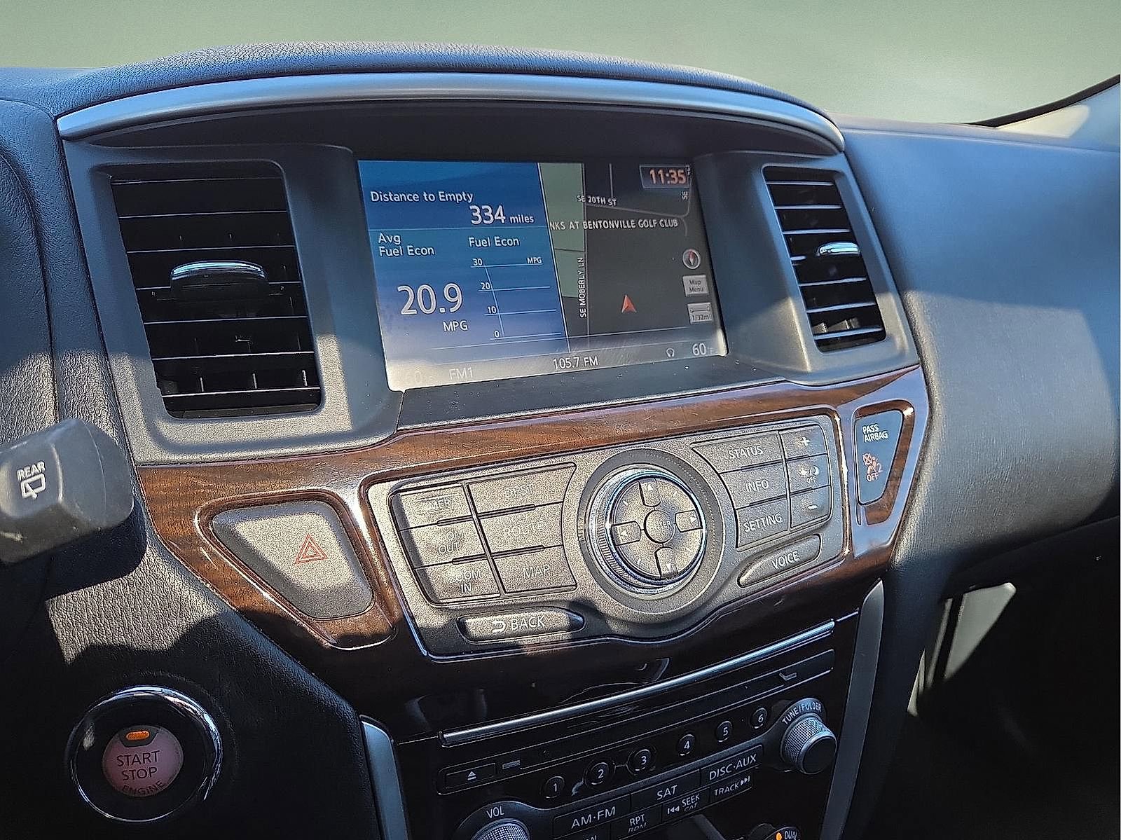 Used 2013 Nissan Pathfinder Platinum w/ Platinum Premium Pkg image 17