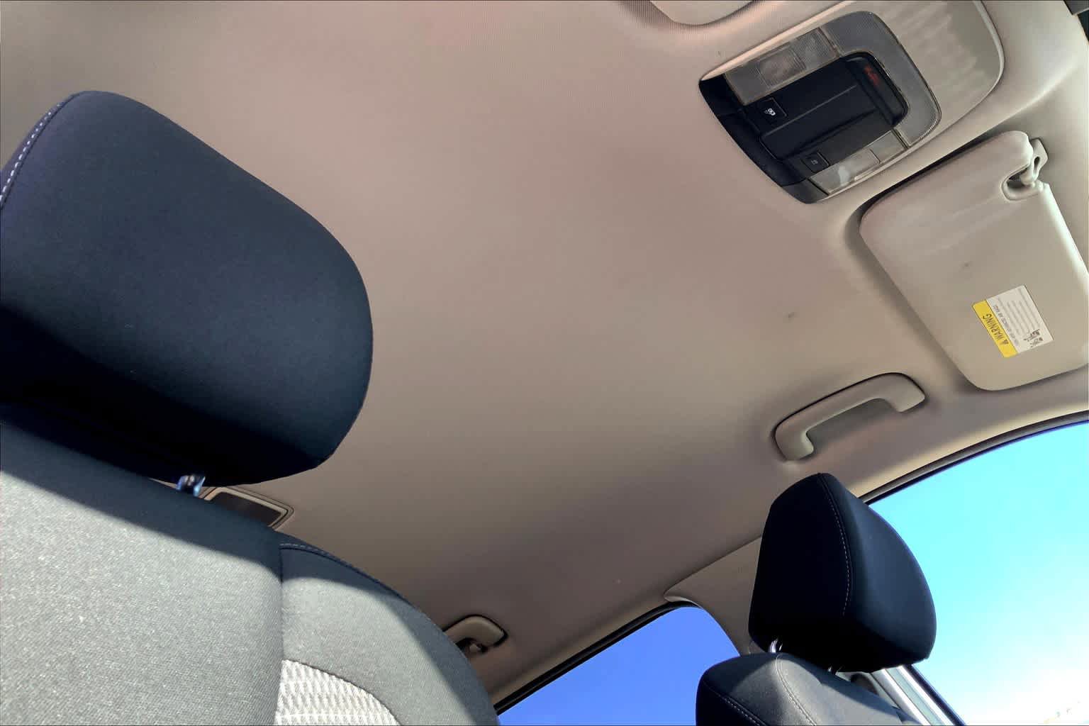 Used 2022 Kia Sorento LX AWD/4WD image 14