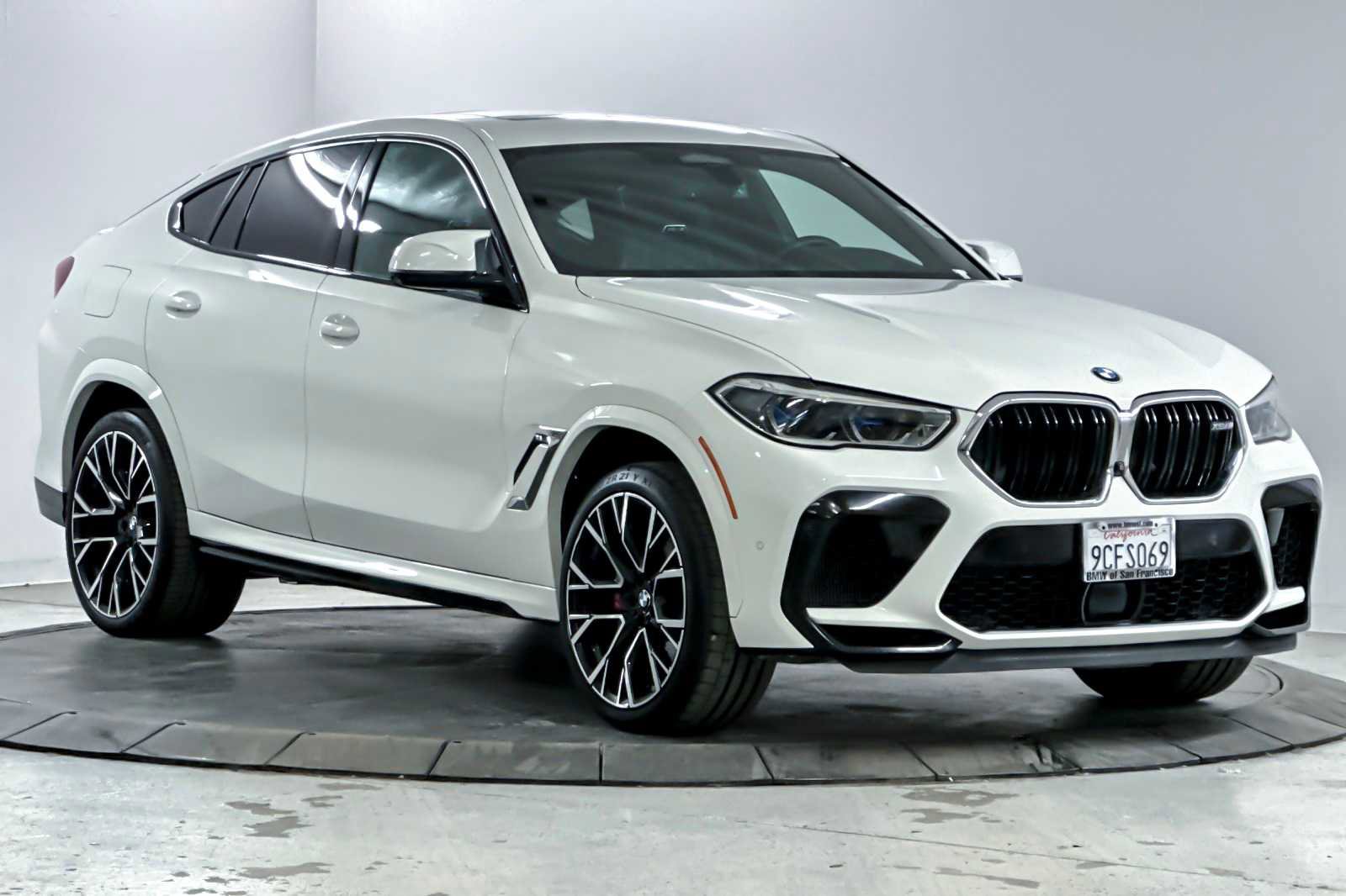Used 2022 BMW X6 M w/ Executive Package image 9