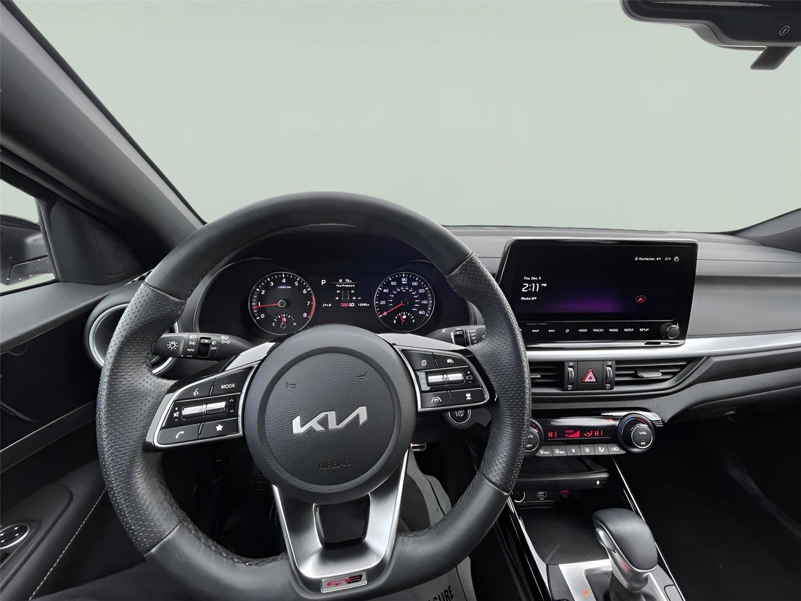 Used 2024 Kia Forte GT-Line w/ GT-Line Premium Package image 25