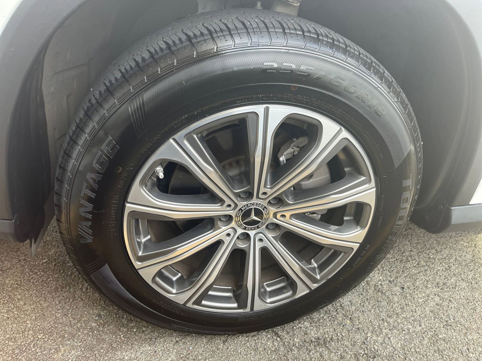 Used 2024 Mercedes-Benz GLC 300 GLC 300 image 31