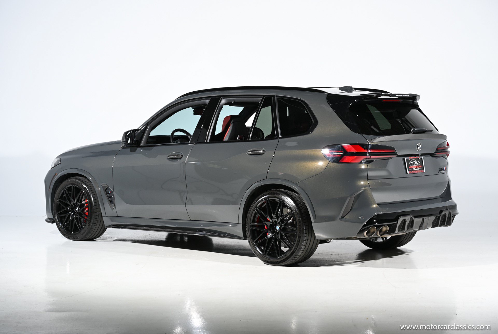 Used 2025 BMW X5 M Competition w/ Executive Package AWD/4WD image 4