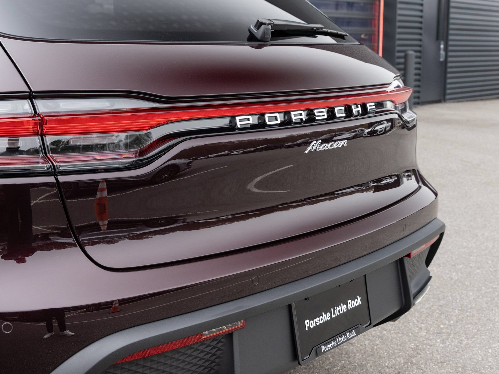 Certified 2026 Porsche Macan AWD/4WD image 12