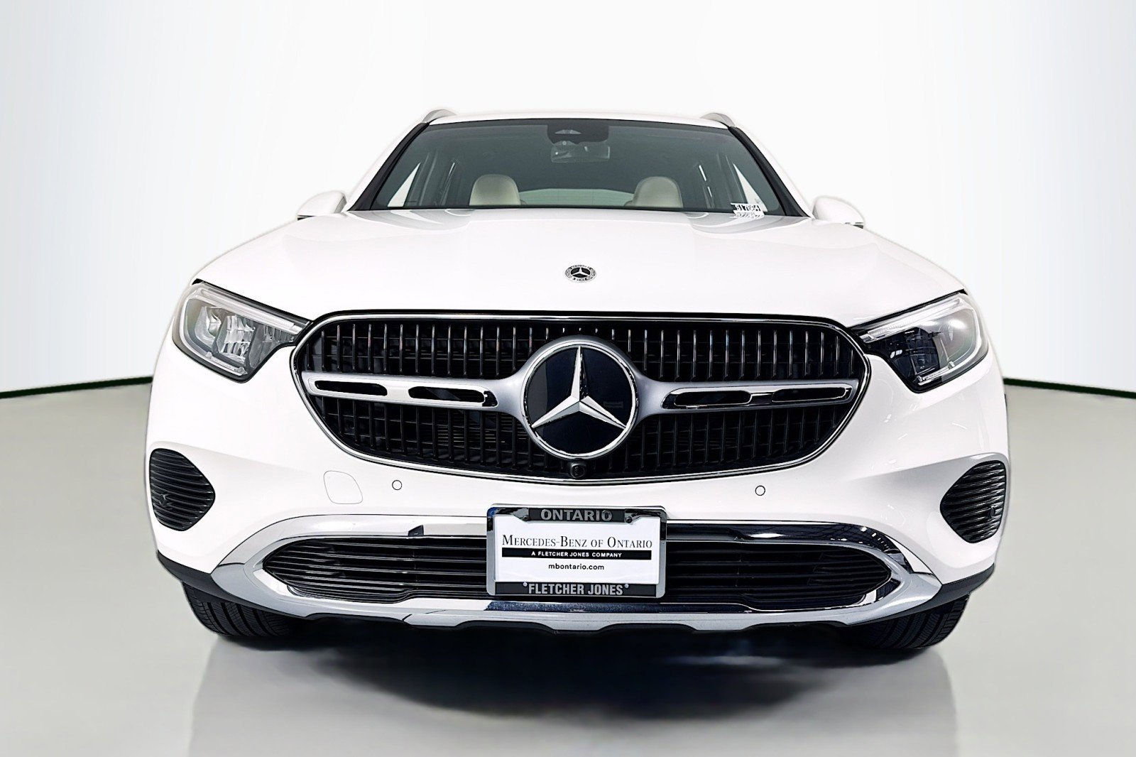 Certified 2025 Mercedes-Benz GLC 300 image 2