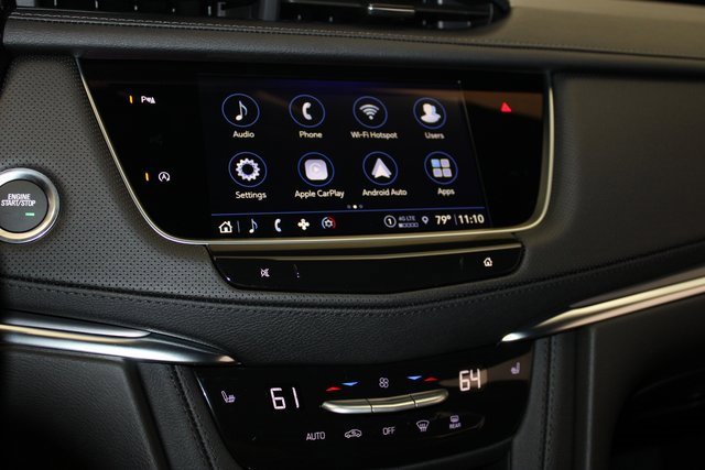 New 2025 Cadillac XT5 Luxury image 14