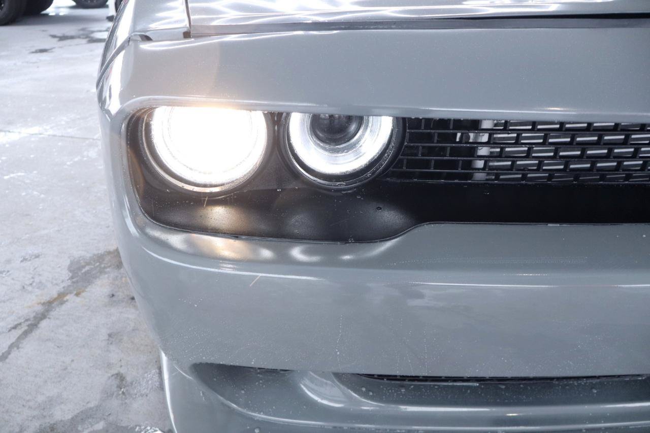 Used 2018 Dodge Challenger R/T Scat Pack w/ Dynamics Package RWD image 15