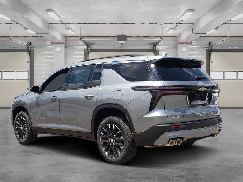 Used 2026 Chevrolet Traverse LT w/ Sun and Wheel Package FWD image 6