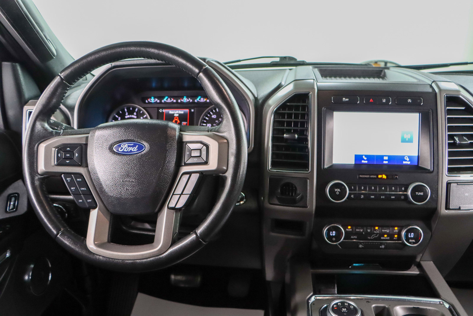 Used 2021 Ford Expedition XLT image 18