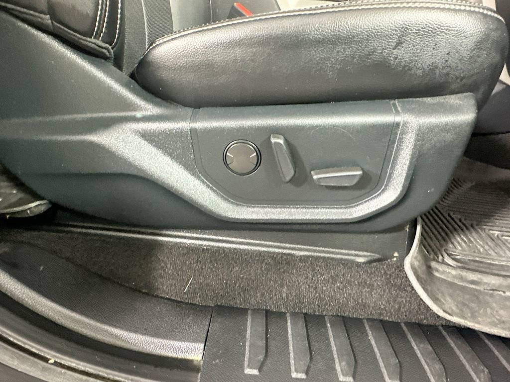 Used 2020 Ford F150 Lariat image 24