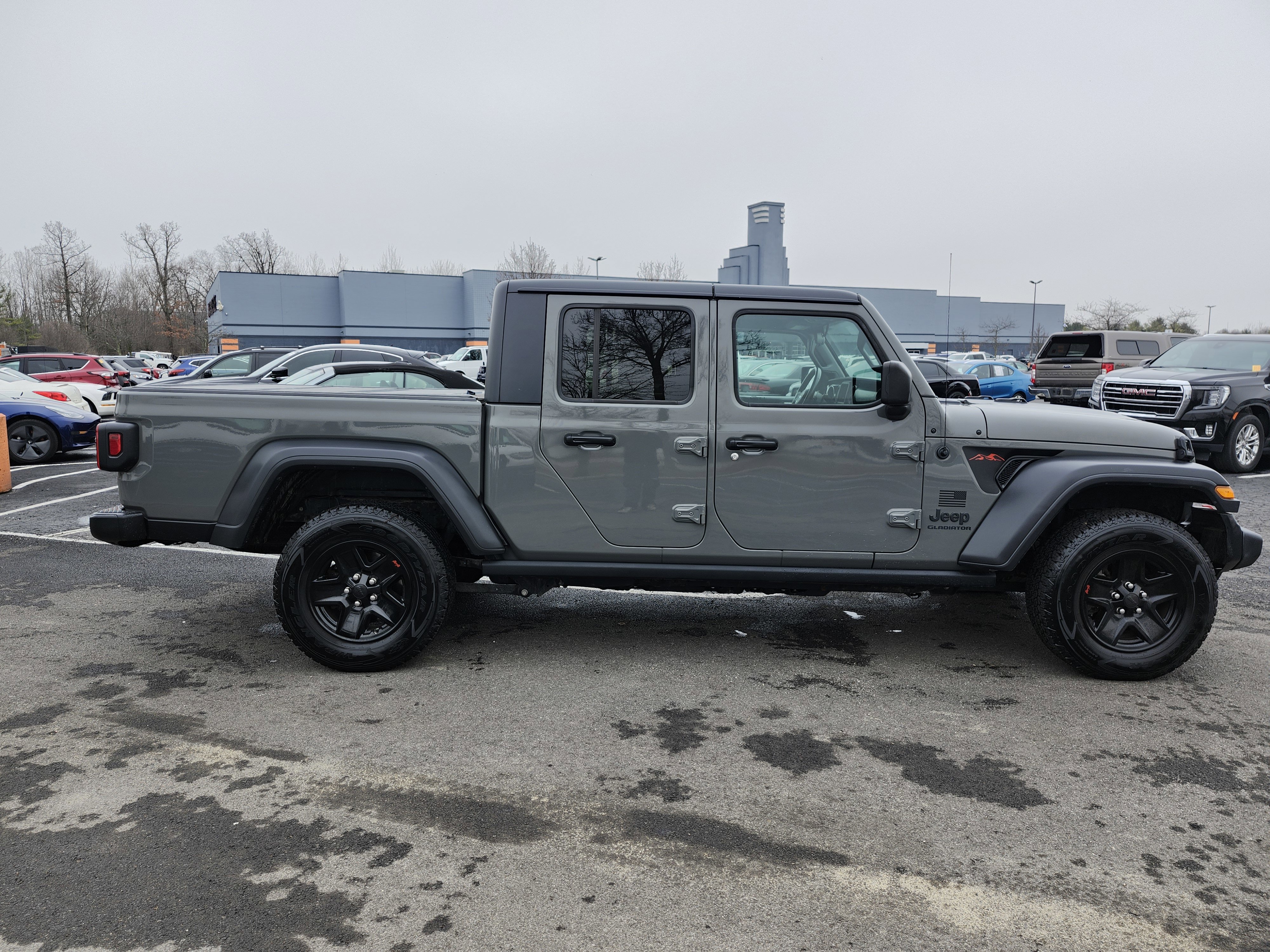 Used 2020 Jeep Gladiator Sport w/ Quick Order Package 24S image 17