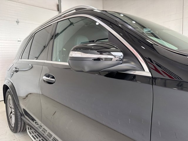 Used 2022 Mercedes-Benz GLE 350 4MATIC w/ AMG Line Exterior image 5