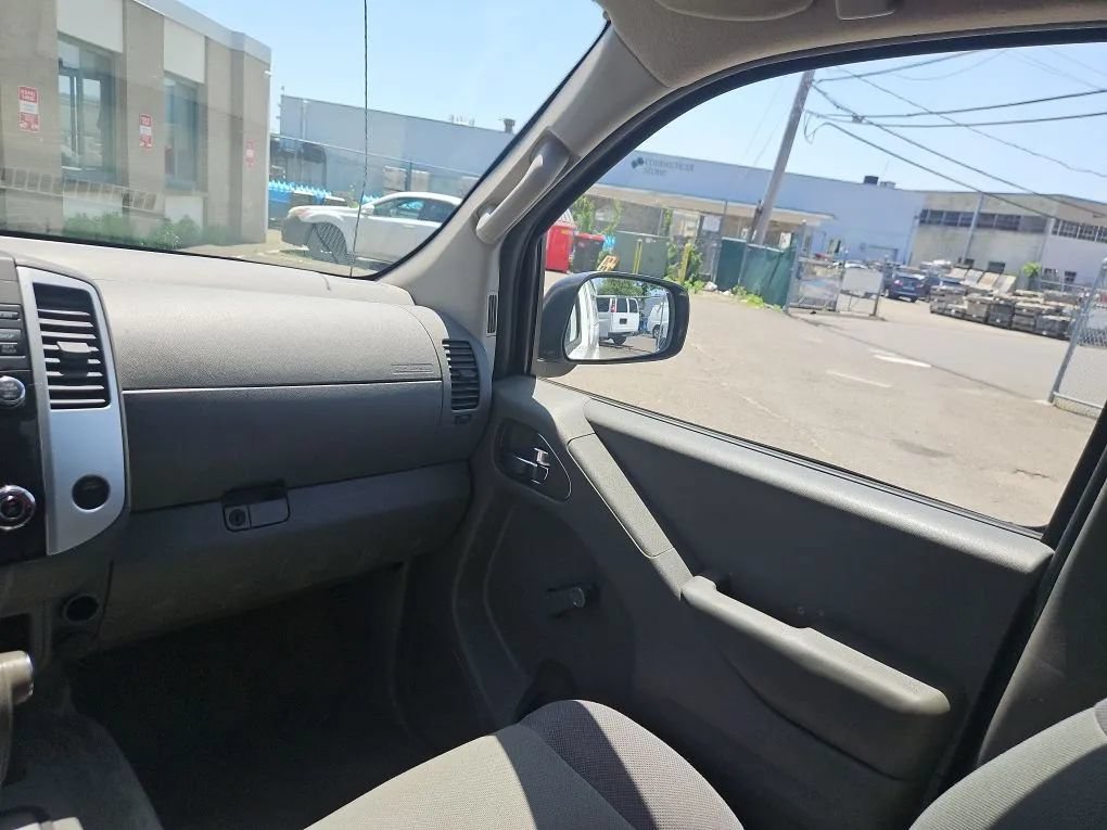 Used 2016 Nissan Frontier S RWD image 19