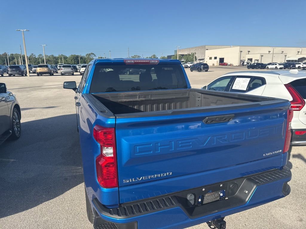 Used 2023 Chevrolet Silverado 1500 Custom image 5