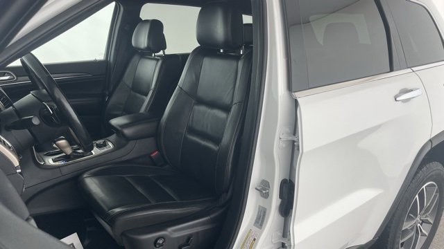 Used 2017 Jeep Grand Cherokee Limited image 33