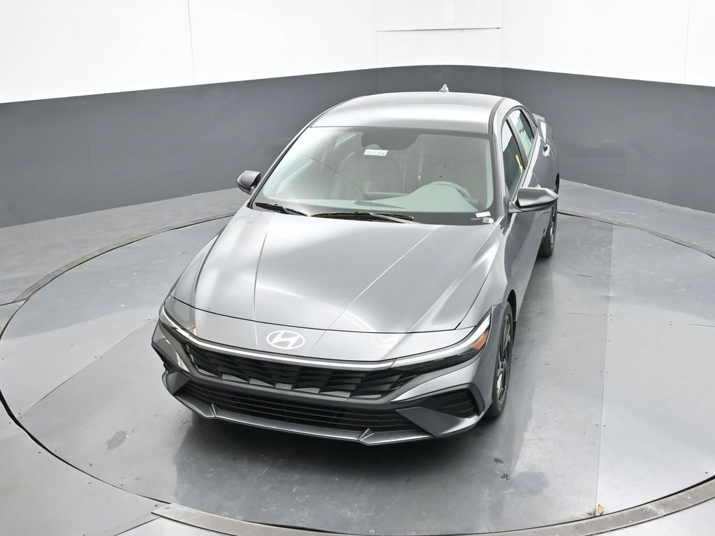New 2026 Hyundai Elantra Sport image 17