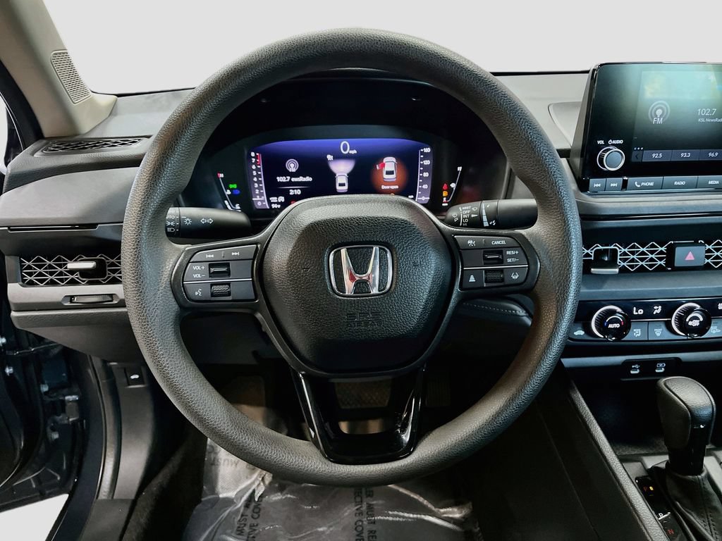 Used 2025 Honda Accord SE image 10