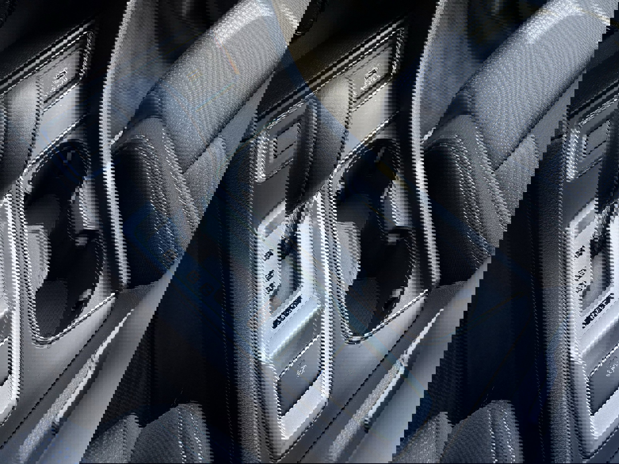 Used 2025 Subaru Ascent Premium image 19