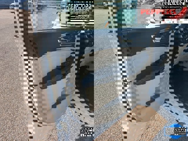 Used 2024 Ford Edge Titanium w/ Titanium Elite Package image 11