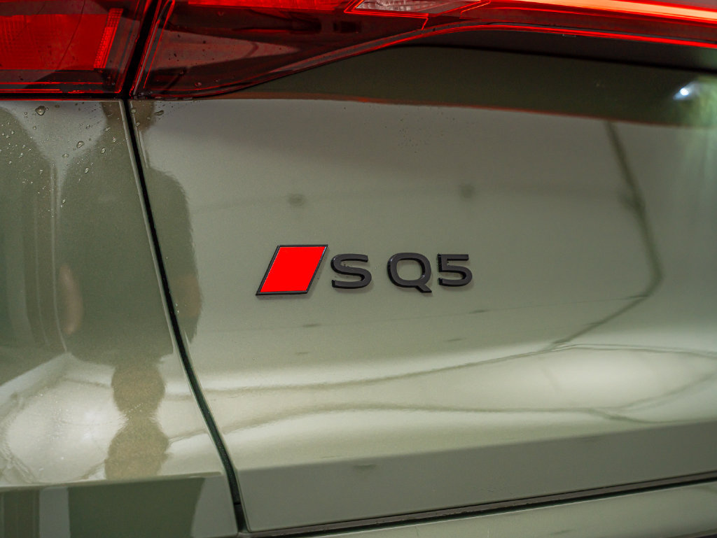 New 2026 Audi SQ5 Prestige AWD/4WD image 16