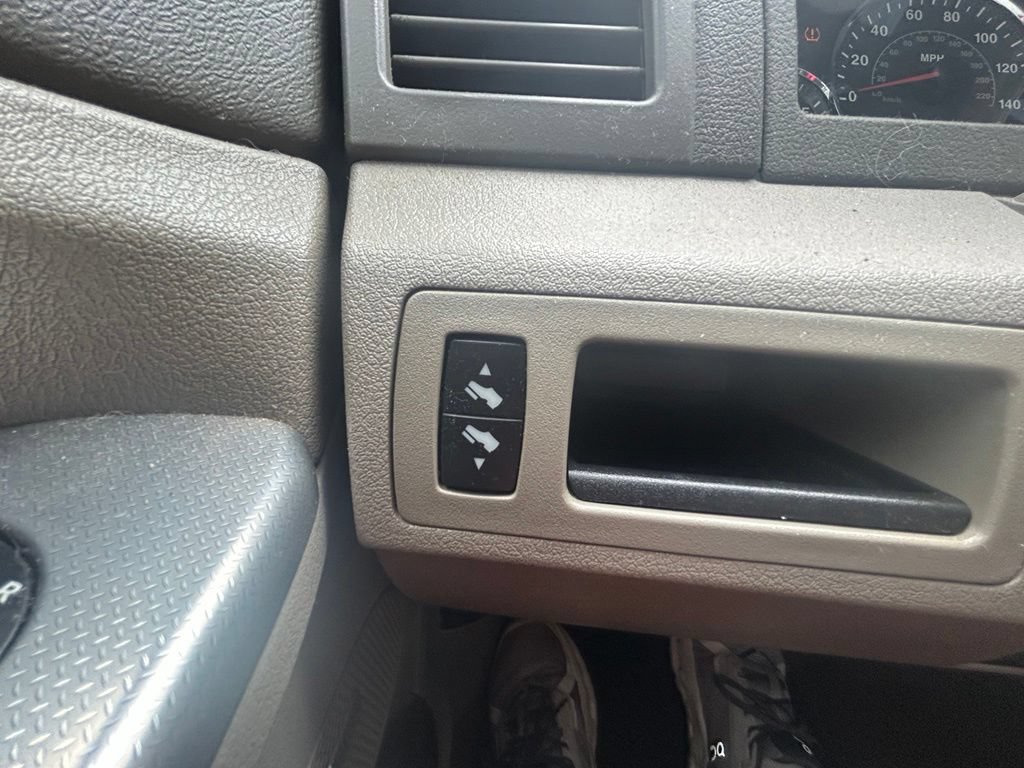 Used 2009 Jeep Grand Cherokee Laredo AWD/4WD image 22