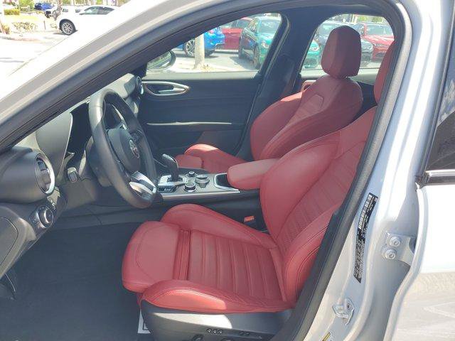 New 2024 Alfa Romeo Giulia Ti w/ Performance Driving Package RWD image 11