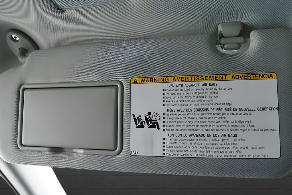 Used 2023 Toyota Highlander Limited image 14