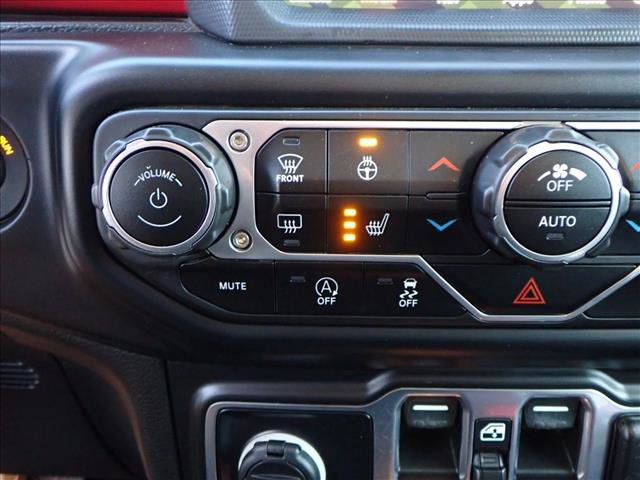 Used 2022 Jeep Wrangler Unlimited Rubicon w/ Xtreme Recon 35" Tire Package image 18