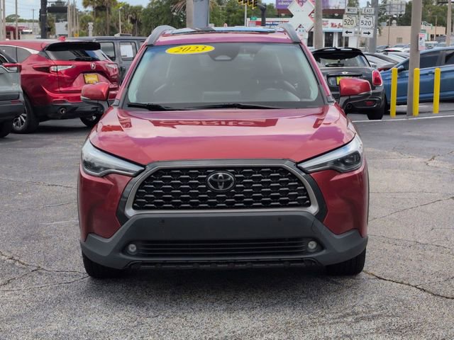 Used 2023 Toyota Corolla Cross XLE w/ Convenience Package FWD image 2