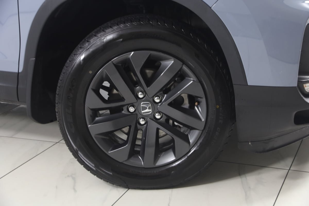 Used 2025 Honda Ridgeline Sport image 13