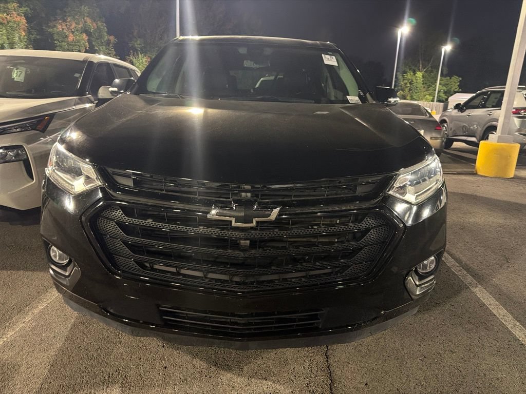 Used 2019 Chevrolet Traverse Premier w/ Redline Edition FWD image 2