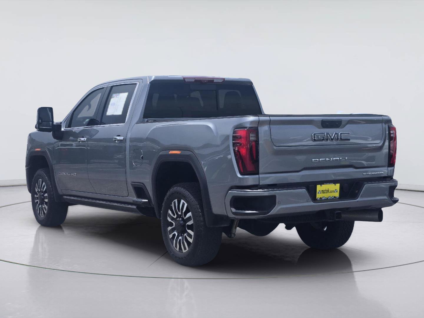 Used 2025 GMC Sierra 2500 Denali Ultimate w/ Max Trailering Package AWD/4WD image 6