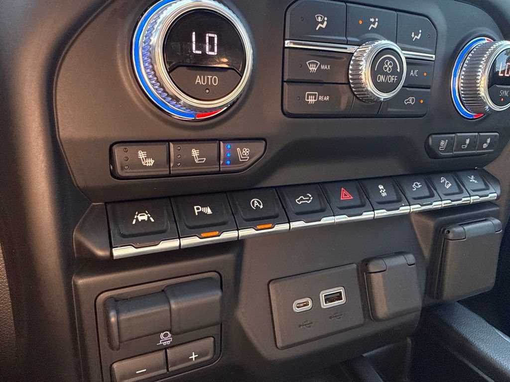 Used 2020 GMC Sierra 1500 Denali w/ Denali Ultimate Package AWD/4WD image 19