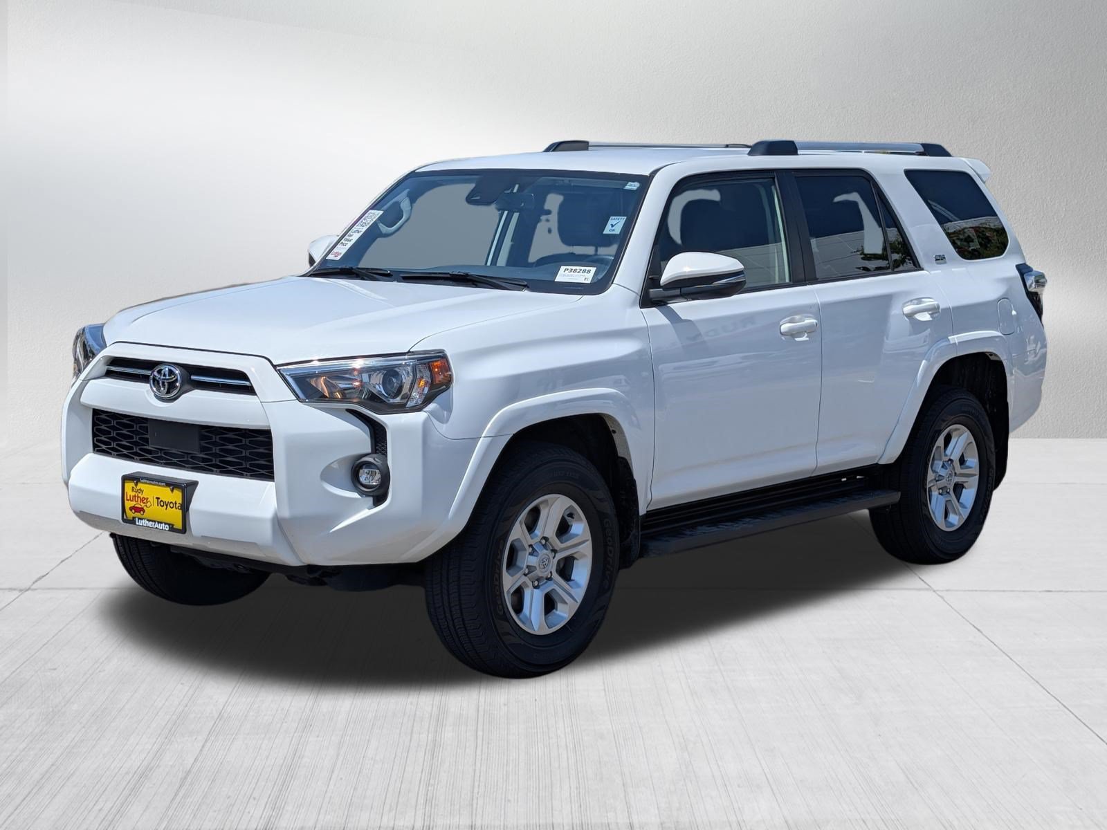 Certified 2024 Toyota 4Runner SR5 Premium AWD/4WD image 3