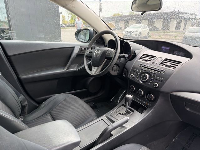 Used 2013 MAZDA MAZDA3 i Touring image 9