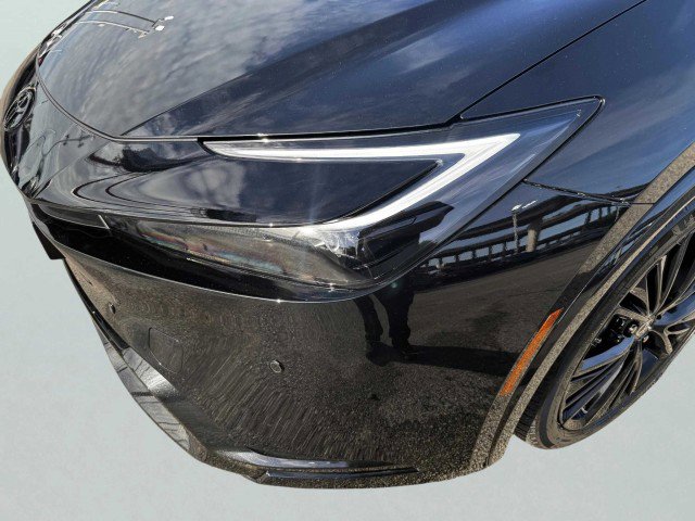 Used 2025 Toyota Prius image 11